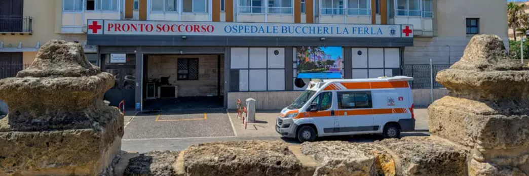 Muore a 11 anni con i vestiti intrisi di benzina: indaga la Procura