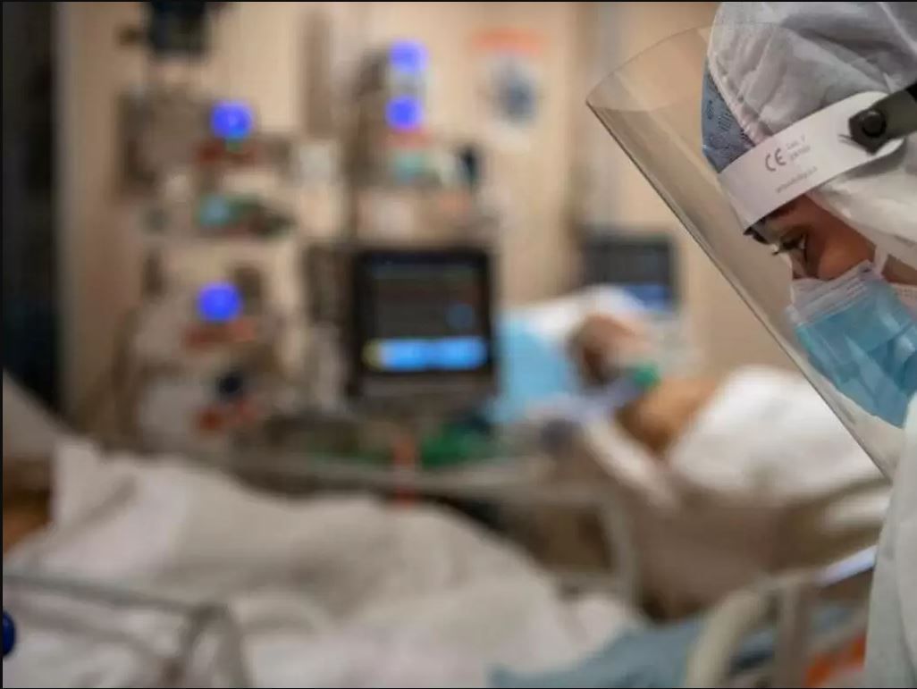 Il Covid torna a far paura. Record di infezioni e di saturazione nei reparti in Calabria