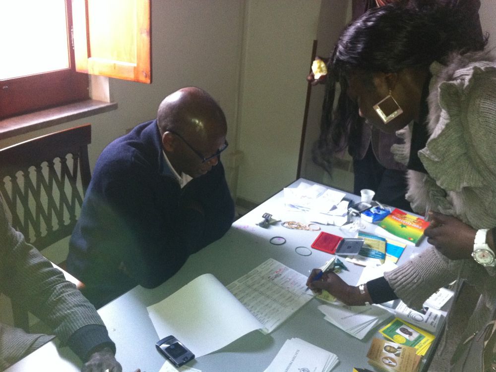 Senegalesi al voto per il presidente della Repubblica