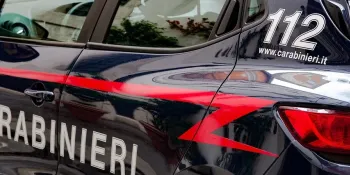 Gioia Tauro, “Se gli dai una coltellata questo video diventa virale”: sgominata baby banda del terrore