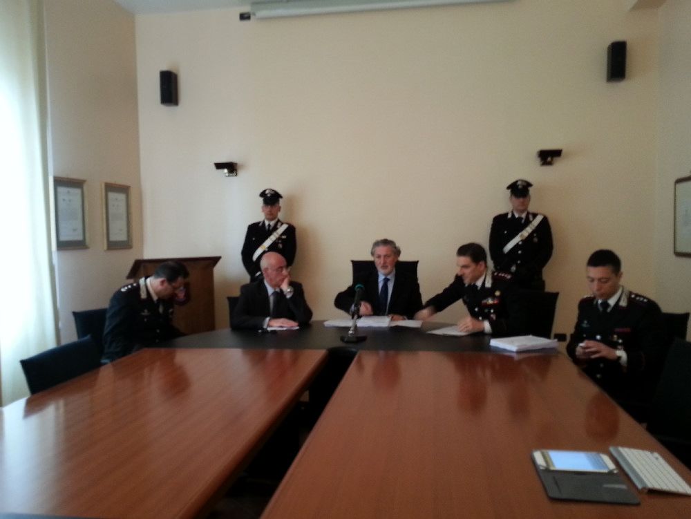 Un uomo in divisa informava i Bellocco