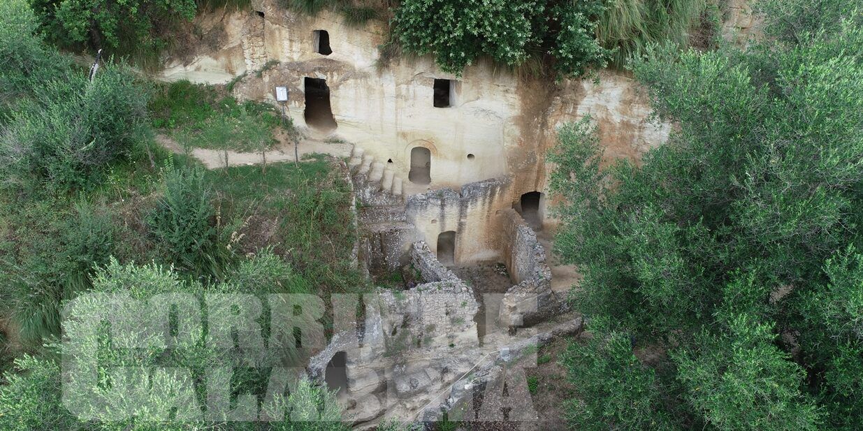 Gli “Sbariati” di Zungri e la truffa sui fondi destinati ai lavori nella “Città di Pietra”