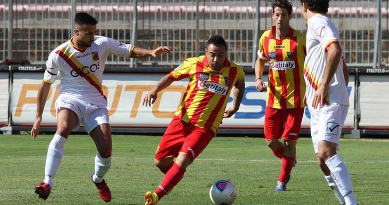 LEGA PRO | Il Catanzaro "recupera" la gara con il Lecce