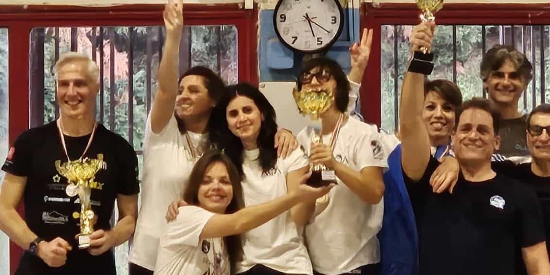 Nuoto, l’Aqa si laurea campione regionale master nella piscina comunale ci Cosenza
