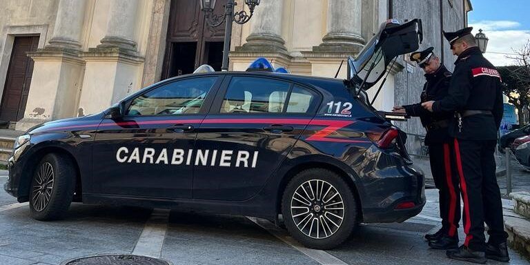 A casa con cocaina e marijuana, un arresto nel Catanzarese