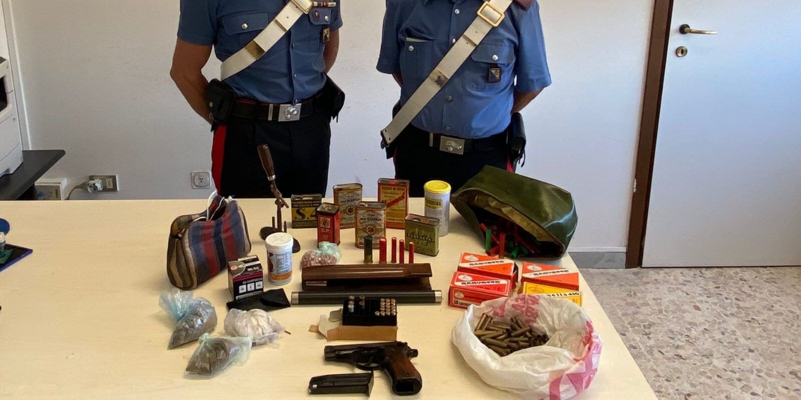 Cirò Marina, trovato in possesso di armi e munizioni: 64enne in manette