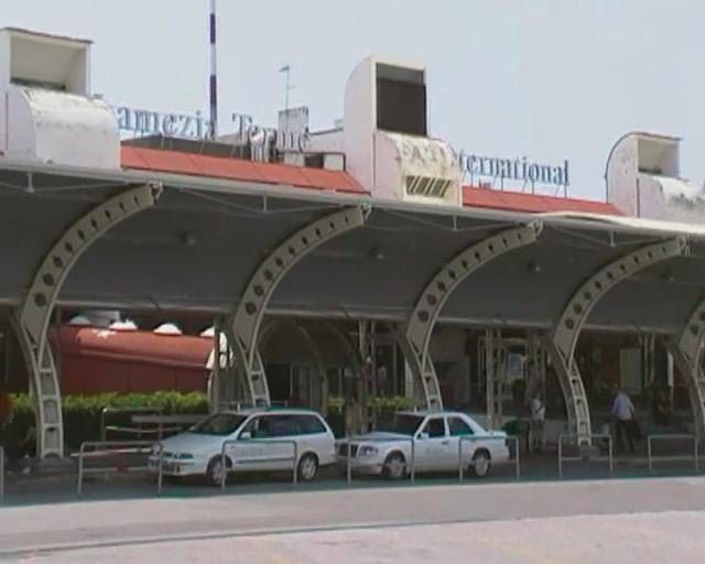Aeroporto Lamezia, gli orari dei bus in tempo reale