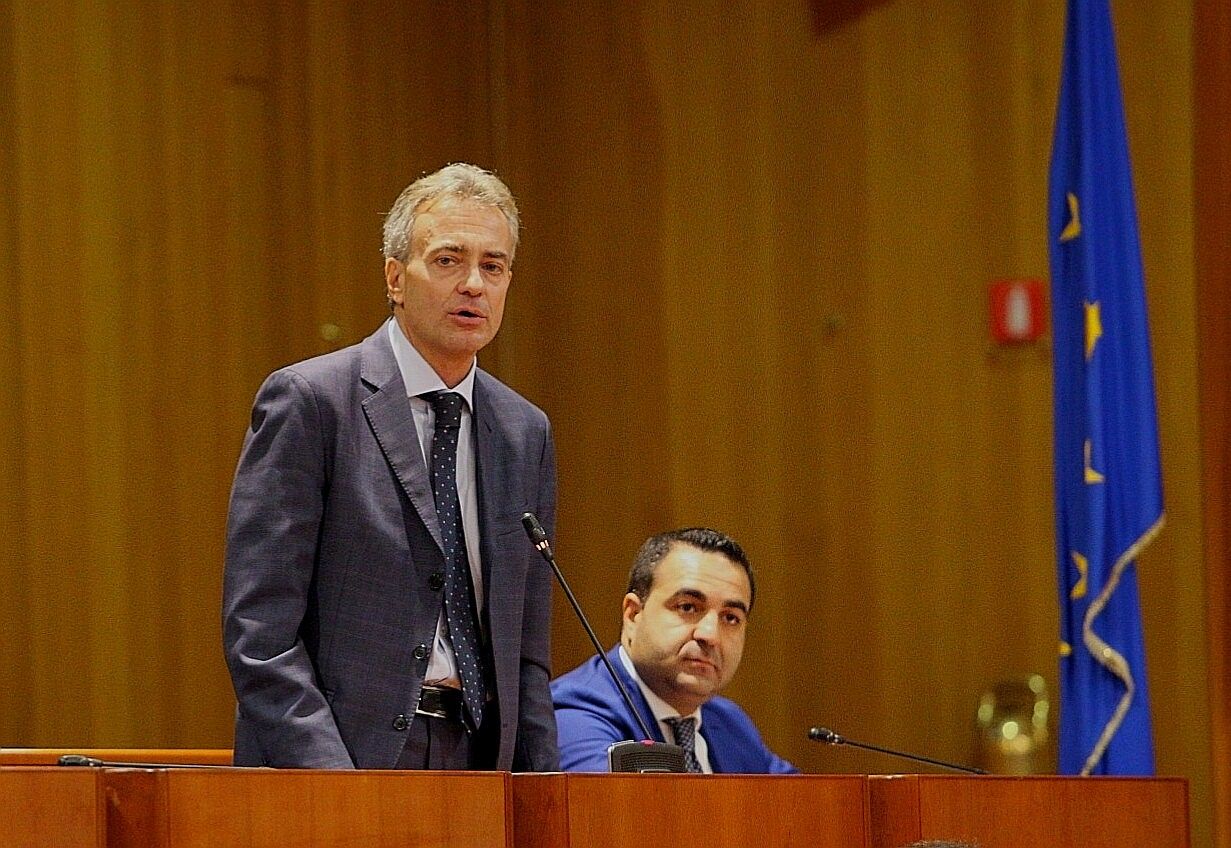 «Roma-Paola in tre ore di treno, ma poi per Sibari ce ne vogliono altre tre»