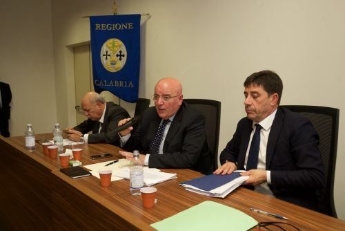 La rivoluzione di Oliverio sul servizio idrico