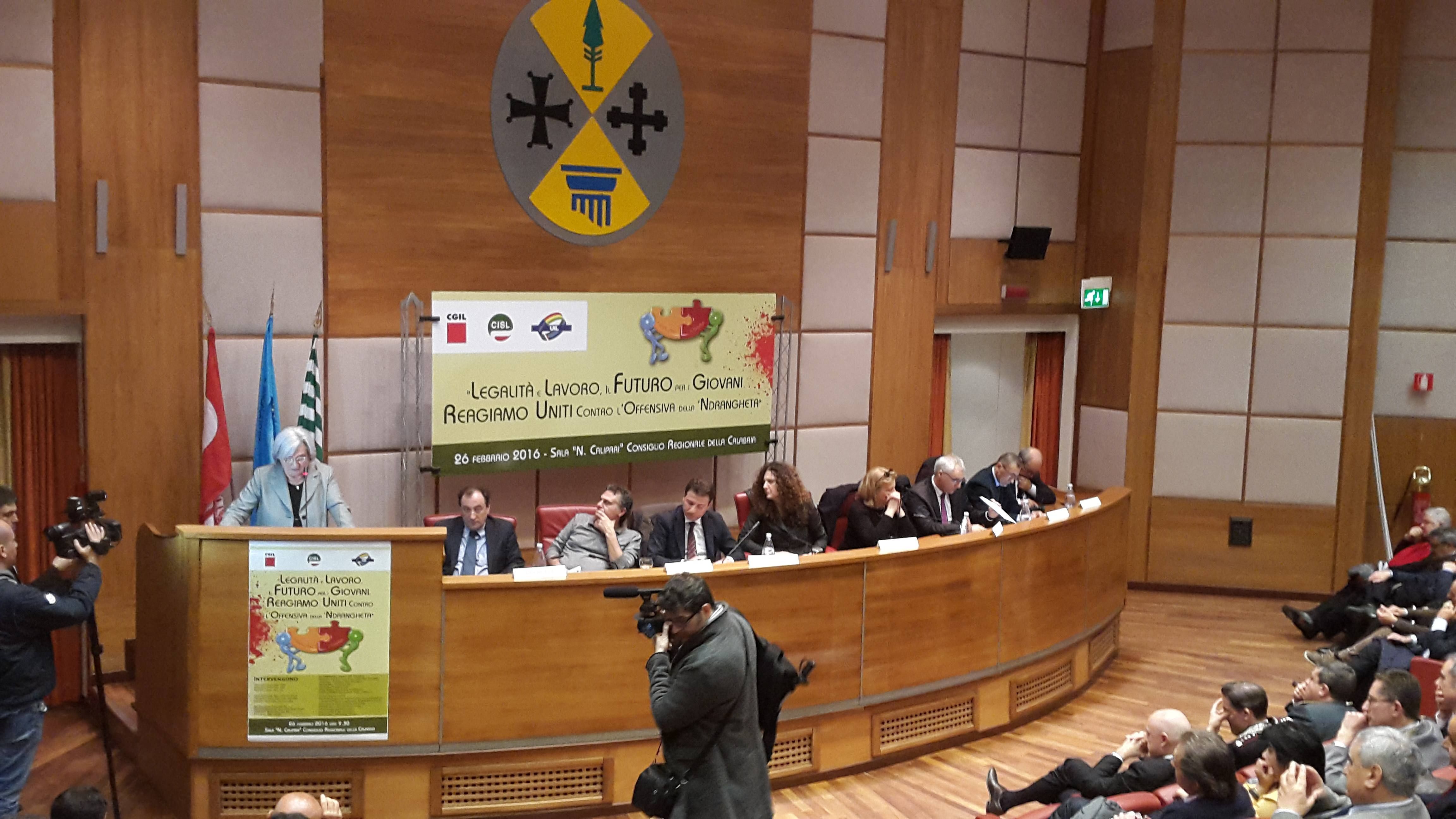 Bindi: «Voti e soldi della 'ndrangheta puzzano»