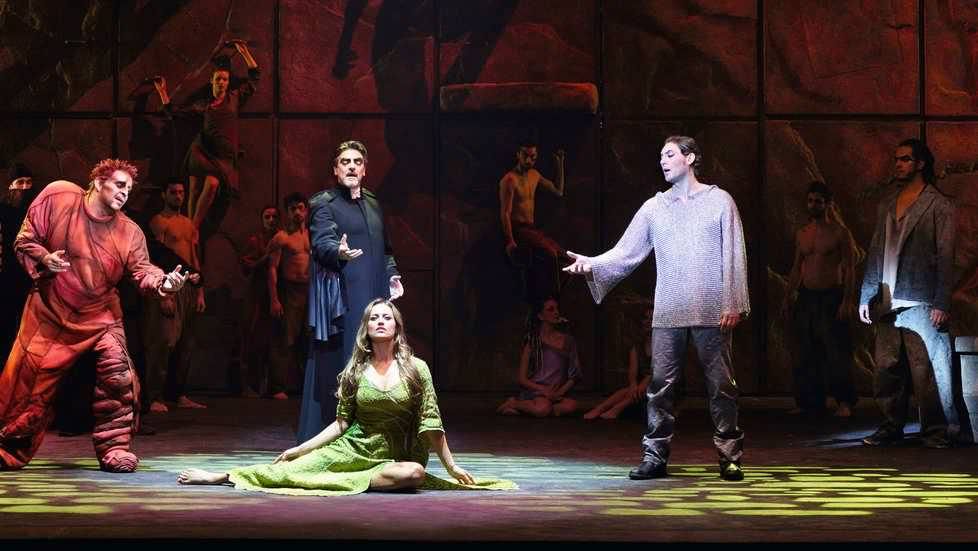 Reggio si prepara ad accogliere "Notre Dame de Paris"