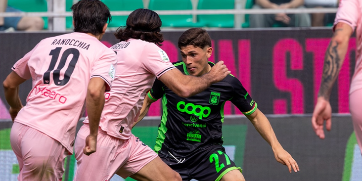 Palermo-Catanzaro, notte da finale al Barbera: i giallorossi difendono il 3-0 del Ceravolo – PROBABILI FORMAZIONI