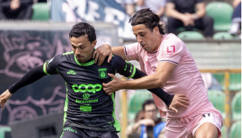 Il Palermo vince in rimonta sul Catanzaro, al Barbera finisce 3-2