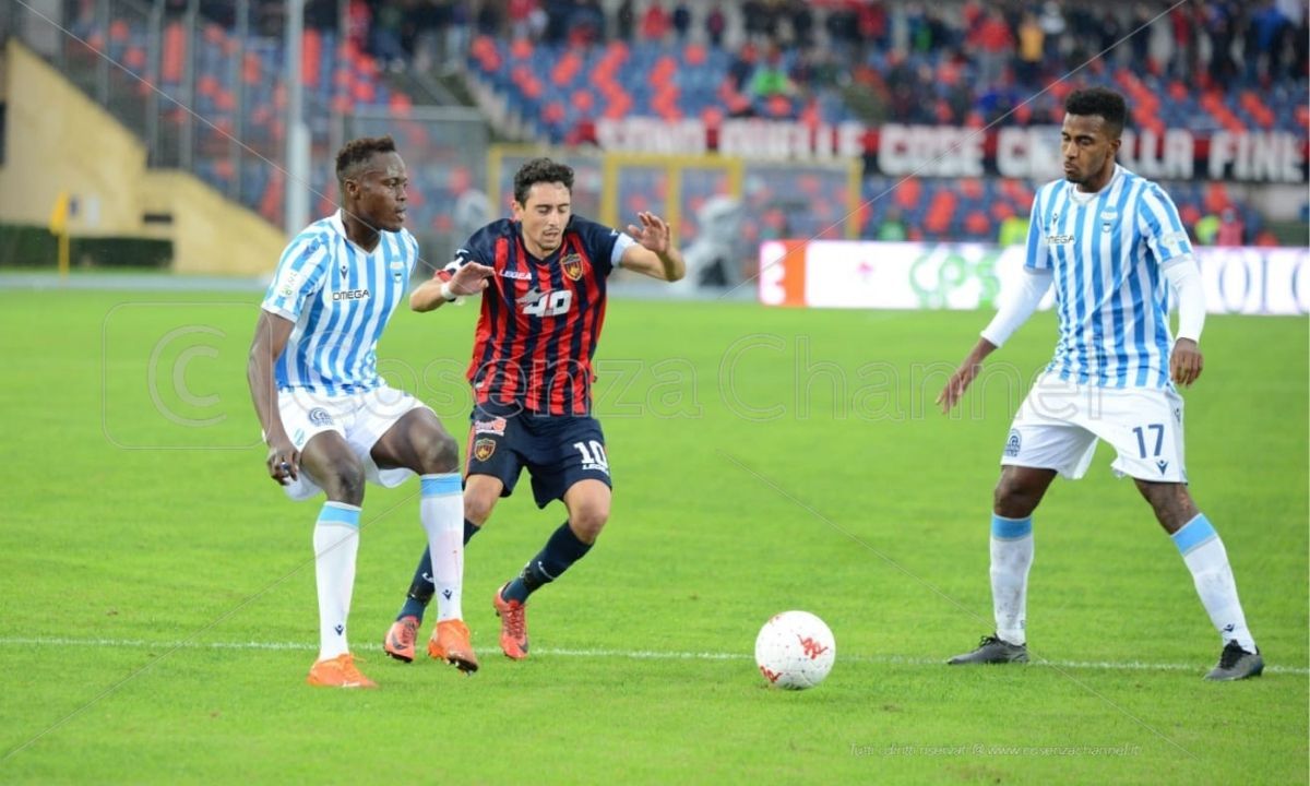 I Lupi si fanno agguantare dalla Spal