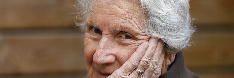 Addio a Giovanna Marini, coraggiosa cantastorie