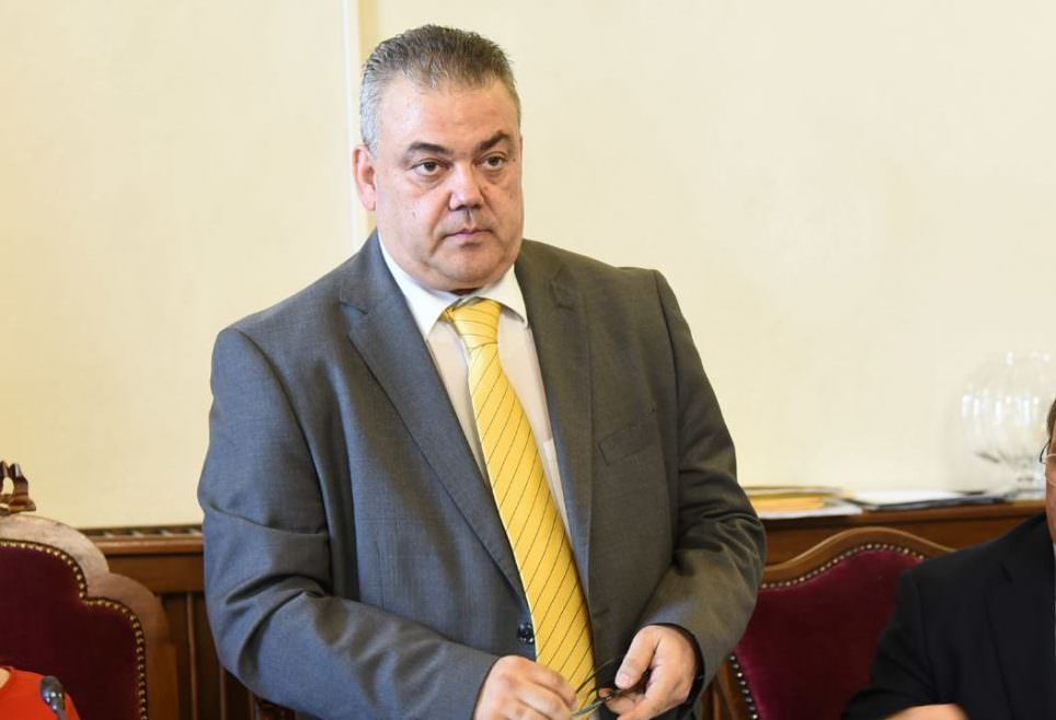 'Ndrangheta in Emilia, le «mille amicizie» del politico legato ai clan