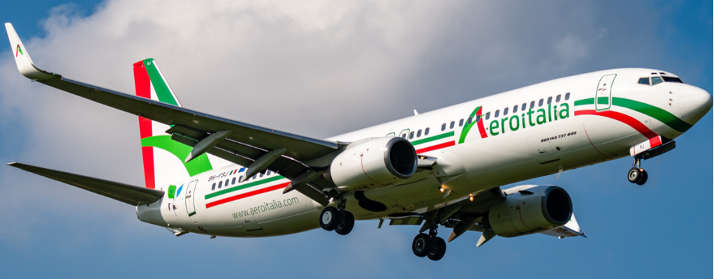 L’allarme di Aeroitalia: «A rischio i voli in estate»