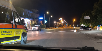 Corda tesa sulla Statale 106 nella notte: automobilista evita l’ostacolo e dà l’allarme