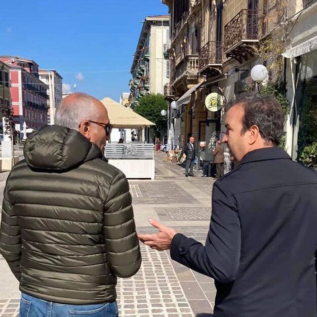 Cosenza, Mario Occhiuto a Caruso: «Congratulazioni al nuovo sindaco»