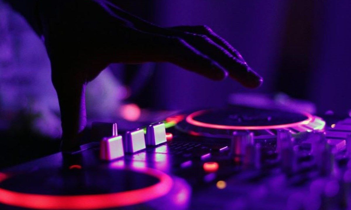 Musica oltre l’orario consentito a Crotone, sanzionati quattro titolari