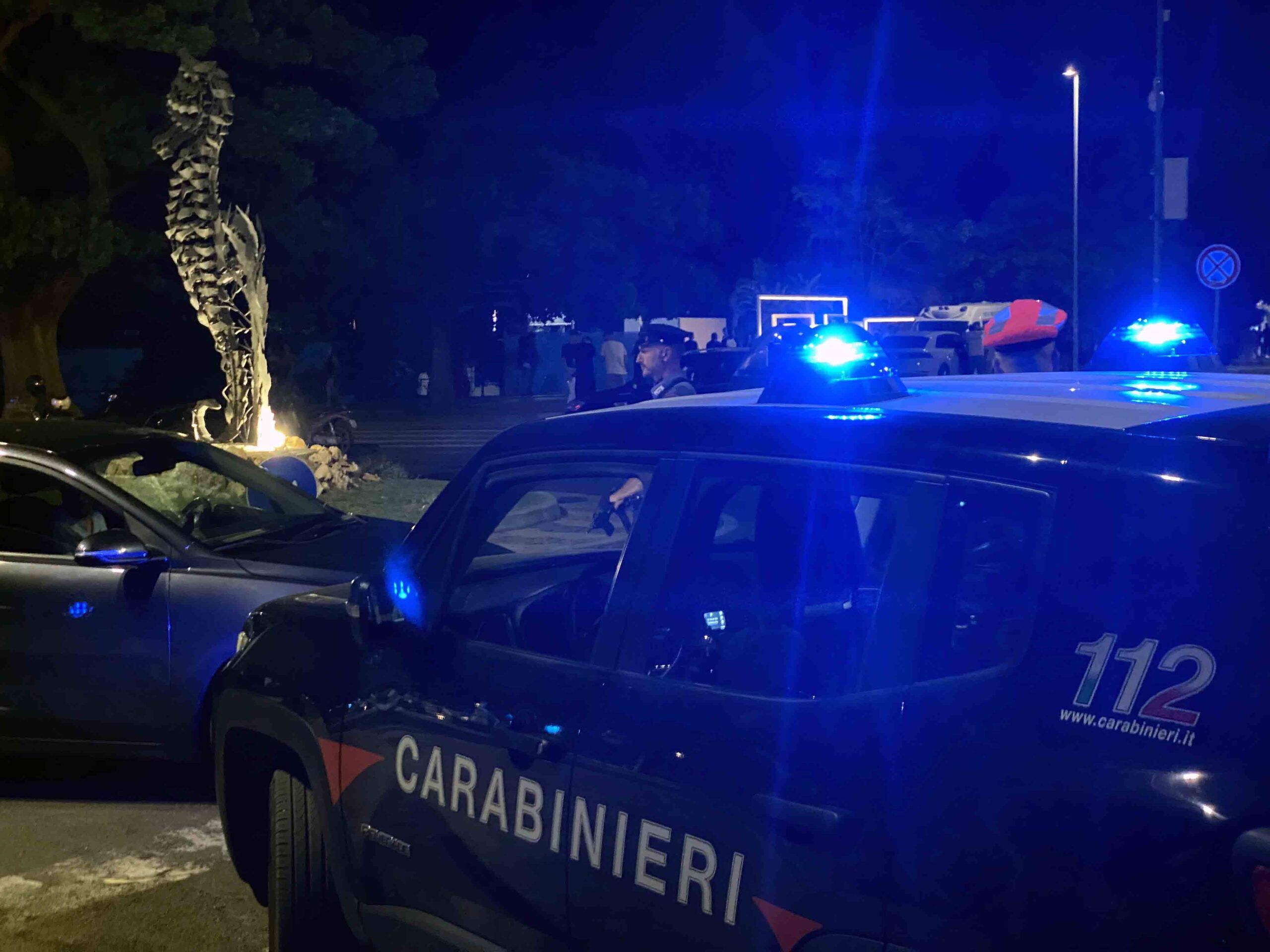 Soverato, giro di vite su movida e lidi balneari irregolari: sanzioni, denunce e arresti