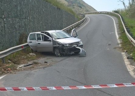Inseguimento ad Amantea, fermate due persone