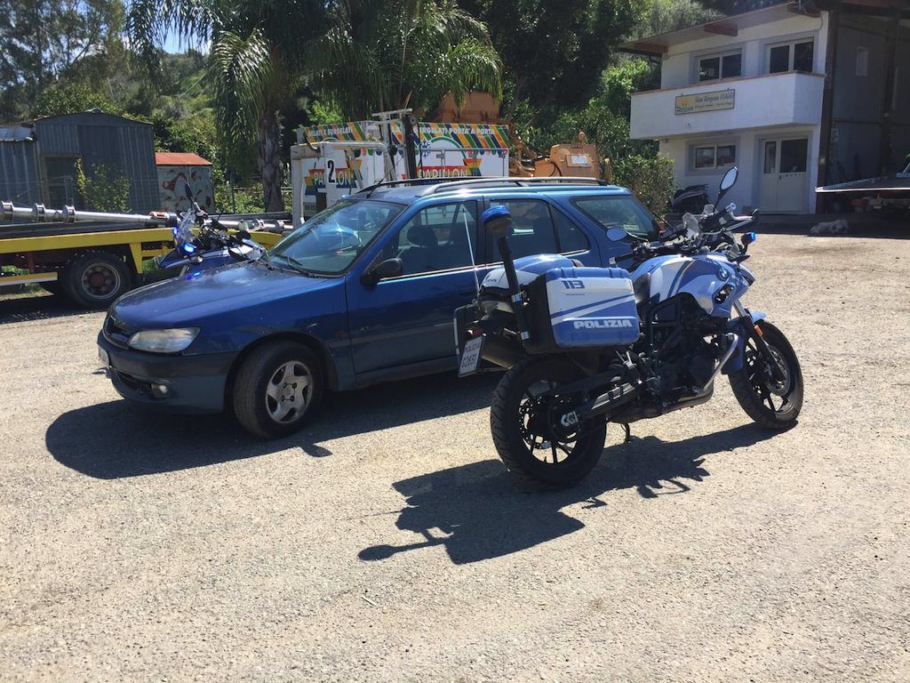 “Truffa dello specchietto”, due arresti a Reggio Calabria