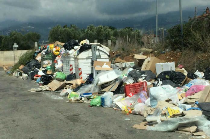 Lamezia Terme, abbandono rifiuti in contrada Richetti. Interrogazione di Rosario Piccioni