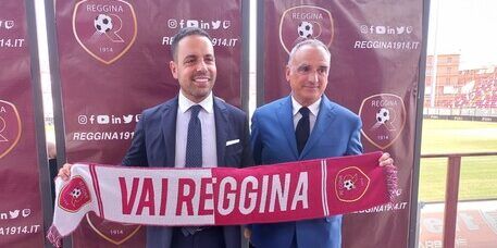 La Reggina verso il cambio di proprietà, si dimettono il presidente Cardona e il Cda