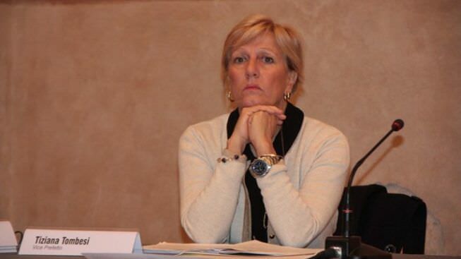 Si insedia il nuovo prefetto di Crotone, Tiziana Tombesi. «Faremo rispettare la legge»