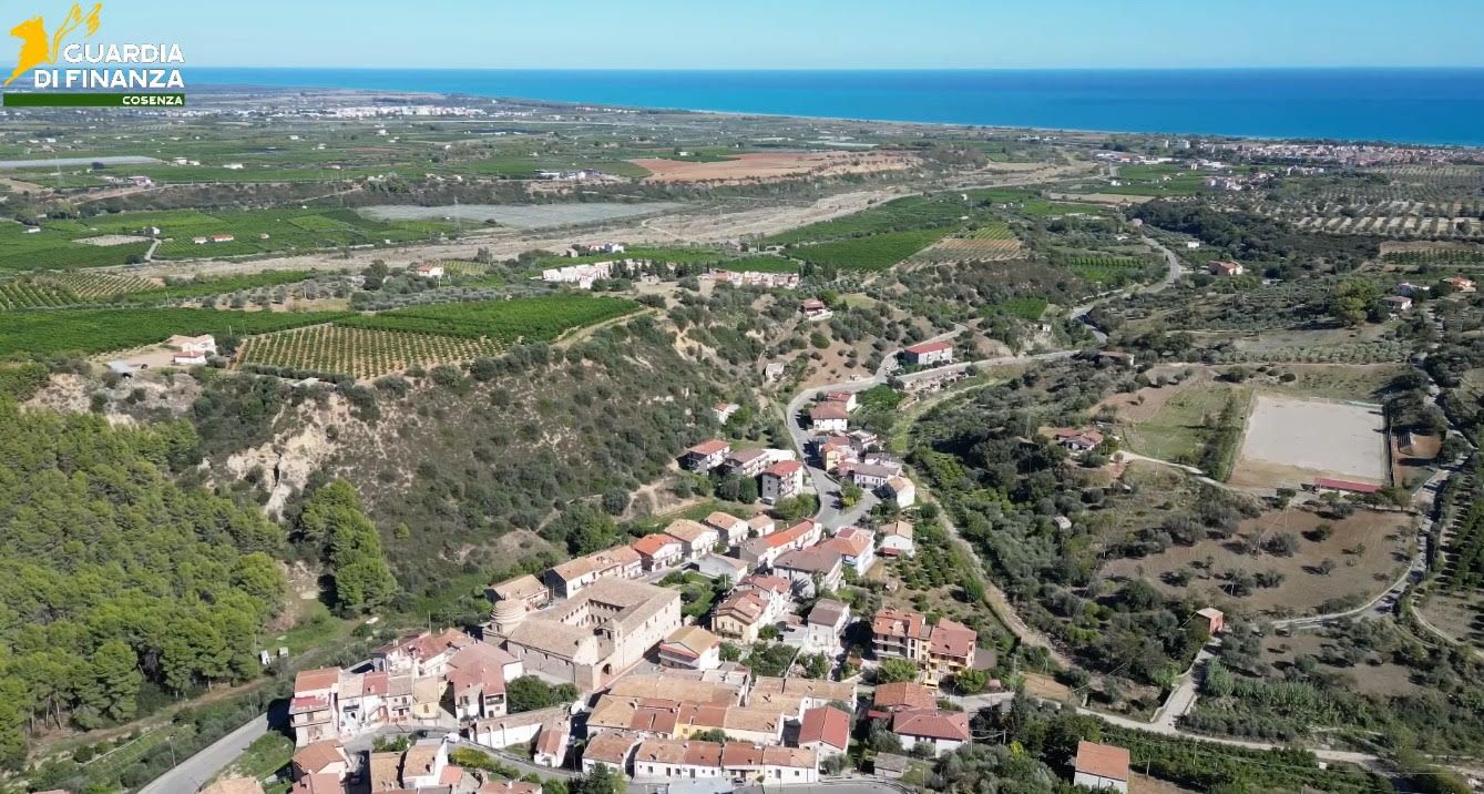 Sequestrato un complesso turistico e terreni nel Cosentino. Danno erariale da 30 milioni – VIDEO