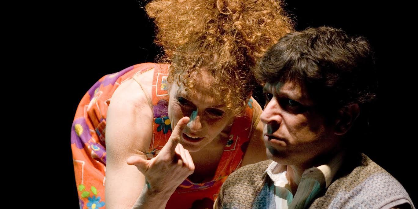 Amore, risate e riflessioni: Angelillo e La Ginestra in scena a Filadelfia e Polistena