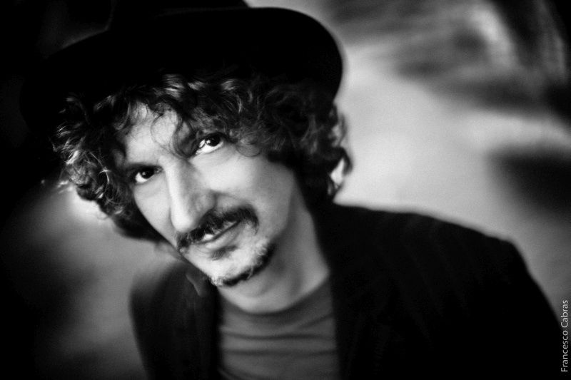 Storie di musica e parole nel nuovo album di Cammariere