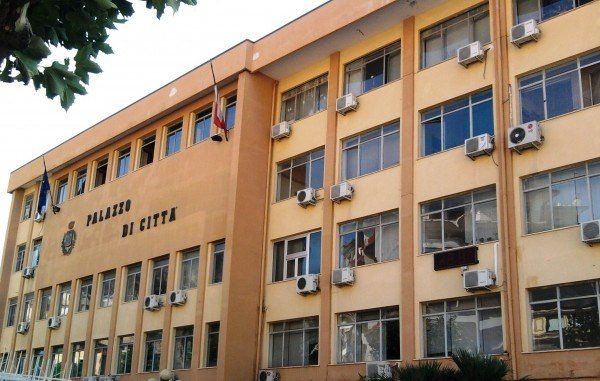 «Il governo sciolga il Comune di Cassano, è infiltrato dalla 'ndrangheta»