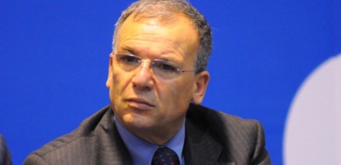 Tallini: «Sul porto di Catanzaro "pirateria politica" di Oliverio»