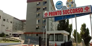 Caldo, boom di colpi di calore: al Pronto soccorso di Catanzaro scatta il piano anti-affollamento