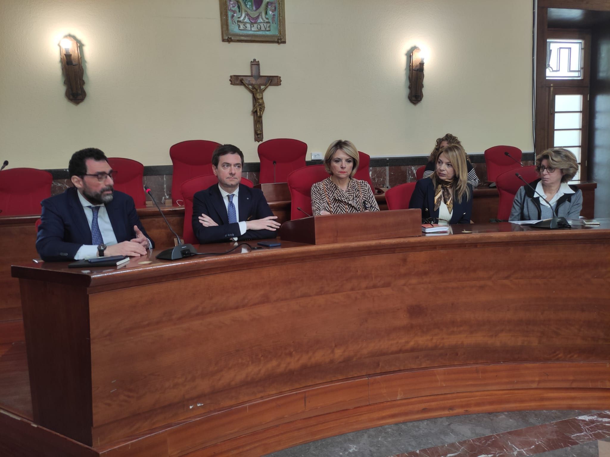 Contributi per le imprese giovanili, presentato a Vibo il bando. «Rivitalizzare il centro»