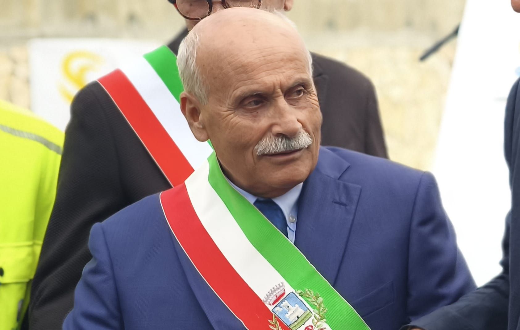 Intimidazione nel Vibonese, proiettili sulla tomba del padre del sindaco di Vazzano
