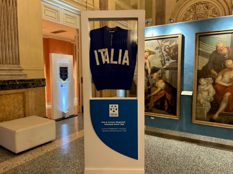 “Sfumature d’Azzurro”, a Reggio Calabria in mostra i cimeli del Museo del Calcio