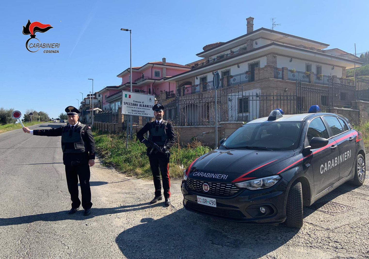 Evade dai domiciliari, arrestato a Spezzano Albanese