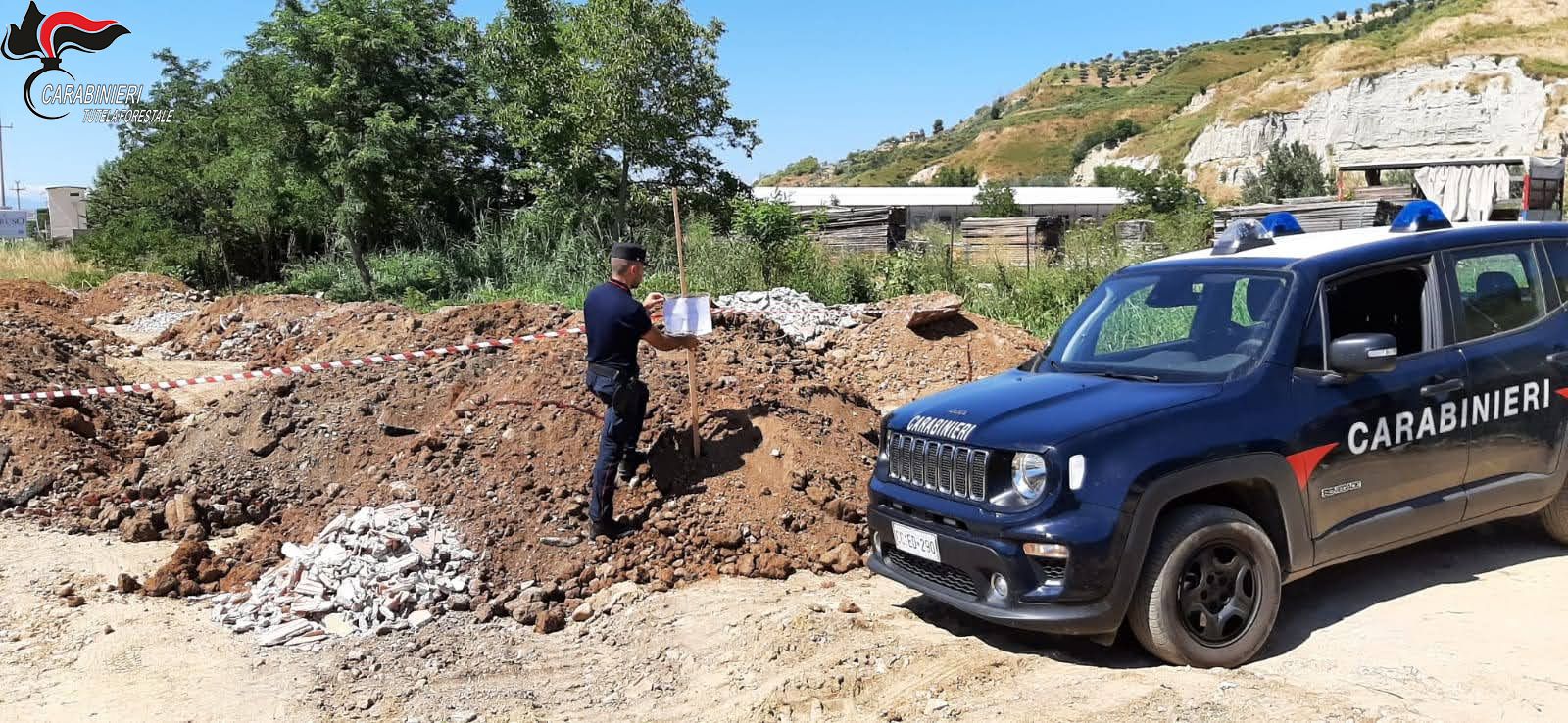 Gestione illecita di rifiuti, due denunce a Castiglione Cosentino