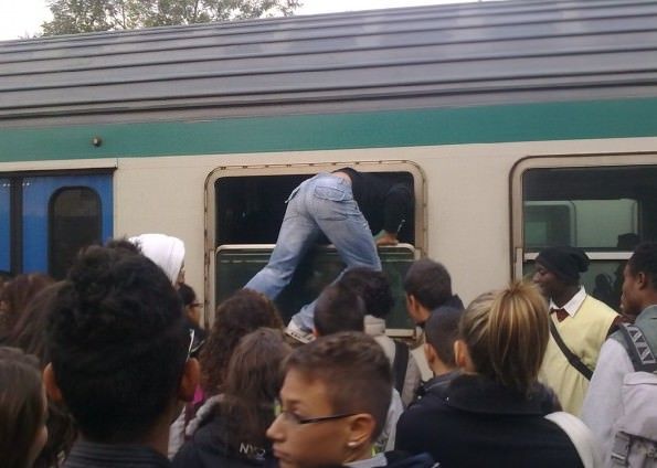 Treni, otto anni di tagli. Ma le tariffe aumentano