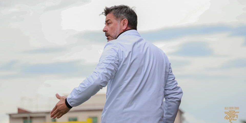 Locri, rescissione consensuale con il tecnico Ciccio Cozza
