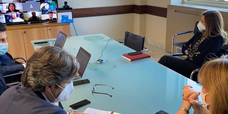 Accordo per i trasporti: un piano con 27 nuovi treni e il restyling di 18 stazioni – VIDEO