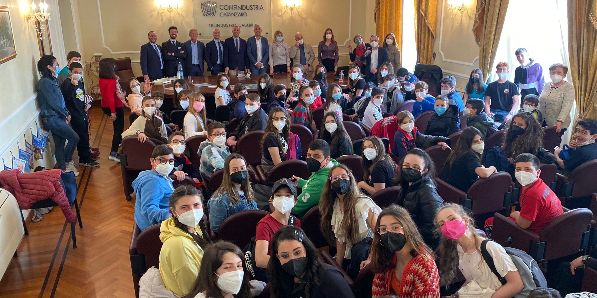 Macroscuola, i progetti di due istituti calabresi sono in finale al concorso nazionale