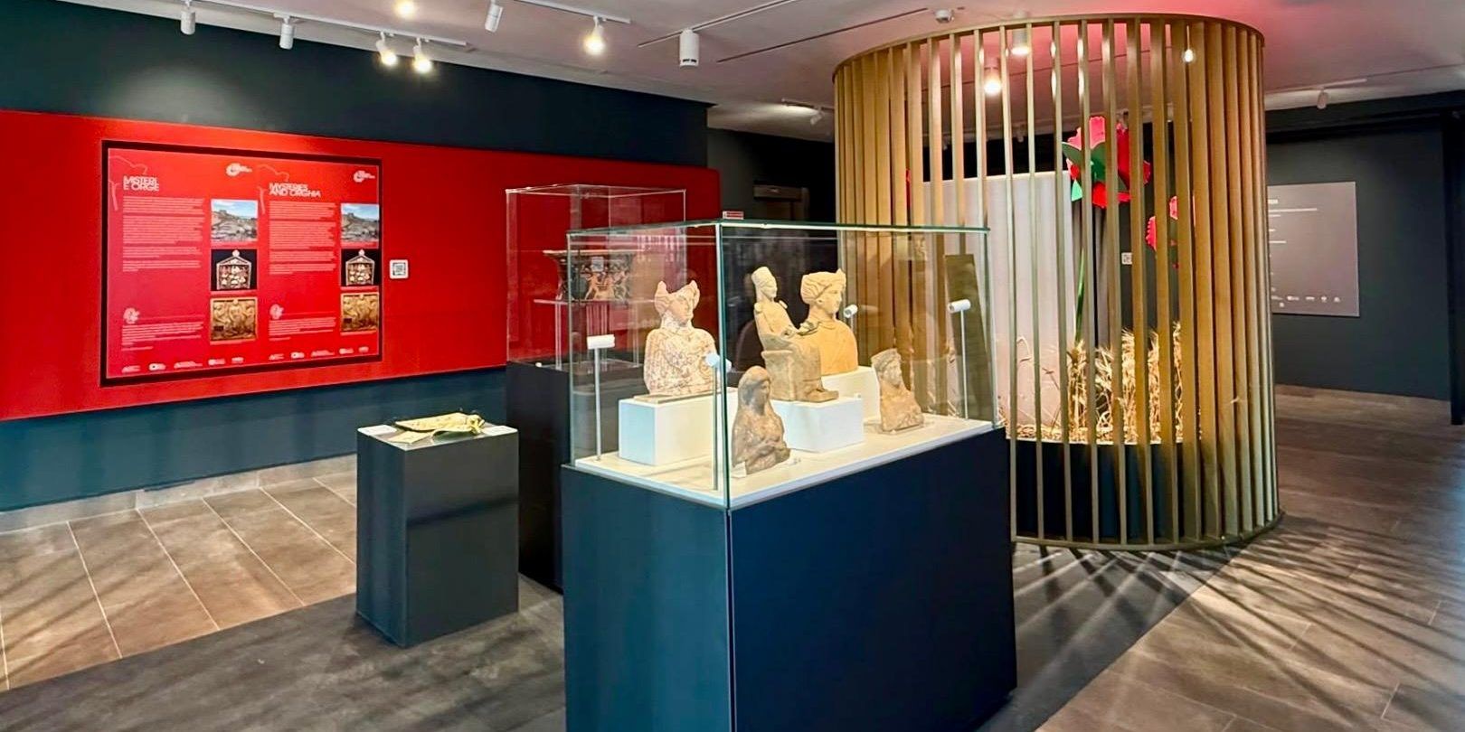 Successo di pubblico per “Orghia”: al Museo della Sibaritide la mostra prorogata fino al 18 ottobre