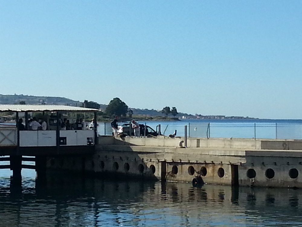 Identificati i due cadaveri trovati in un`auto a Reggio