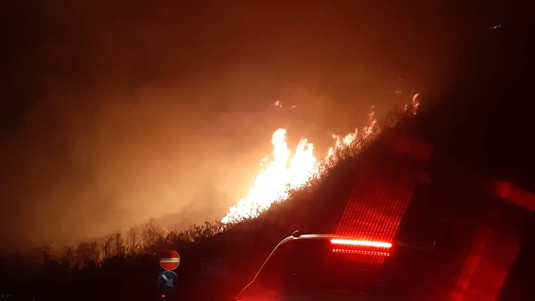 Rogo a Roccabernarda, individuati e denunciati due piromani