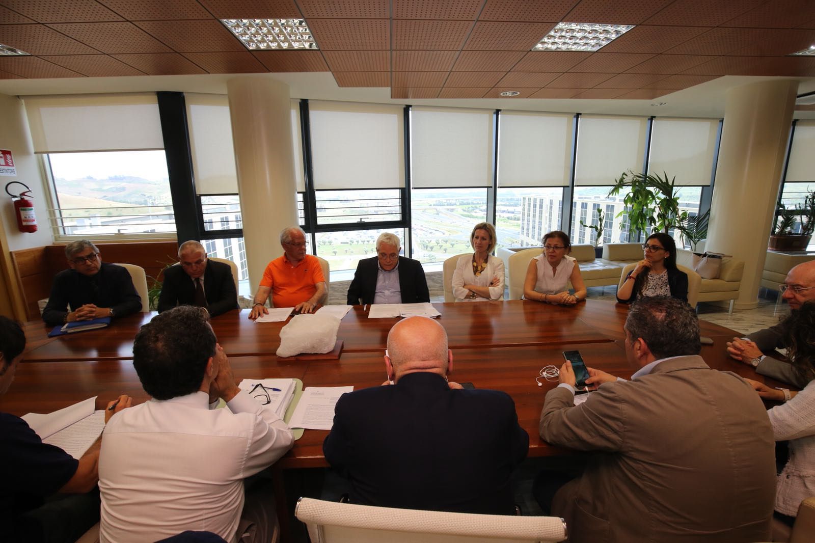 Ambulatori privati, resta la serrata sugli esami a pagamento