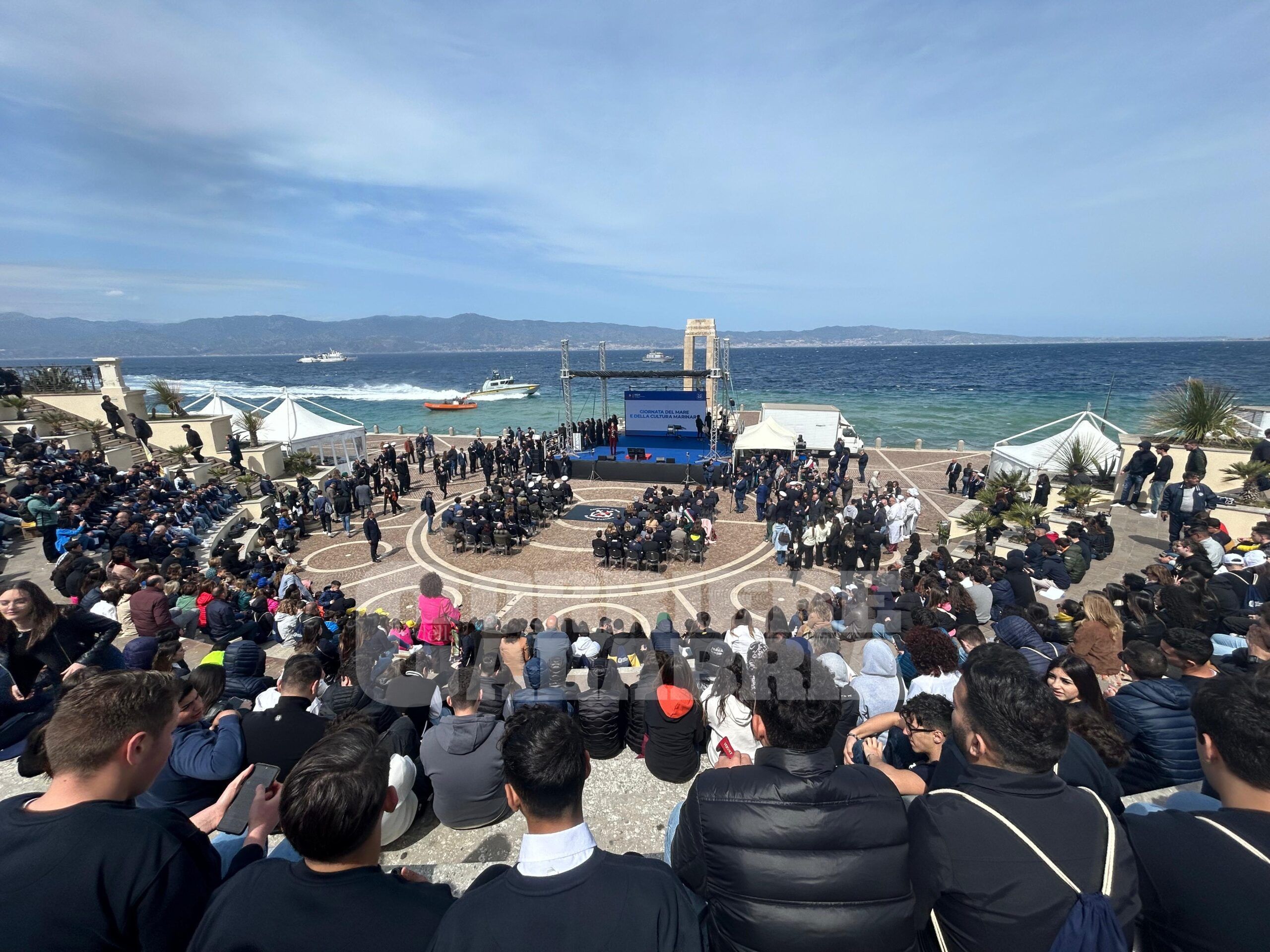 Giornata del mare, Valditara a Reggio Calabria: «Grande attenzione per questa terra meravigliosa» – FOTO